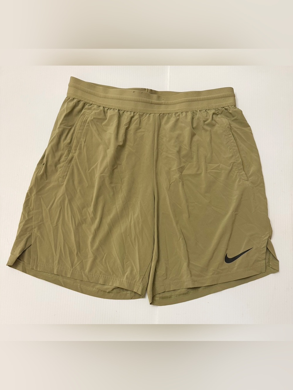 Nike Dri-FIT Flex Vent 8” Training/Running Shorts - Olive - XL